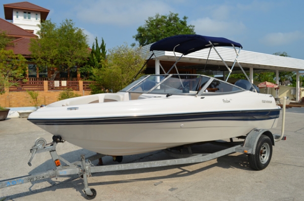 Four Winns (Freedom 170) 17.6 feet w/Yamaha 115hp outboard