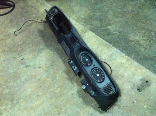 ลูกกระบะเลสอีซูซุ faster (KB20) สภาพดี ฝาท้ายครบ