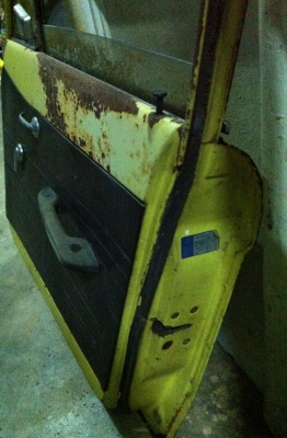 ลูกกระบะเลสอีซูซุ faster (KB20) สภาพดี ฝาท้ายครบ