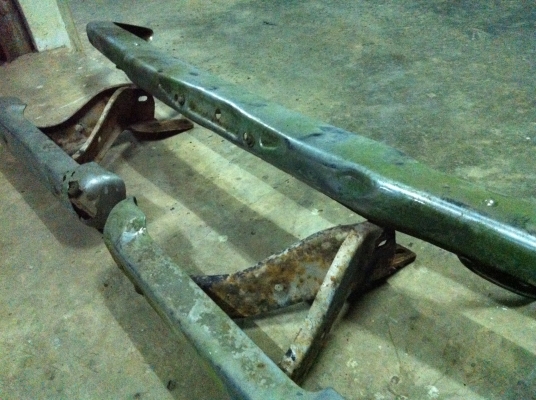 ลูกกระบะเลสอีซูซุ faster (KB20) สภาพดี ฝาท้ายครบ