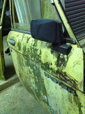 ลูกกระบะเลสอีซูซุ faster (KB20) สภาพดี ฝาท้ายครบ