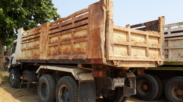 ขายด่วนไอ้หลงเบรคใหญ่FN527MTD-3902 195แรงสองเพลาดั้มสภาพพร้อมใช้โทร0843923995 ขายด่วนไอ้หลงเบรคใหญ่FN527MTD-3902 195แรงสองเพลาดั้มสภาพพร้อมใช้โทร0843923995