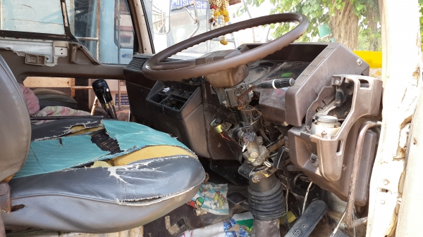 ขายด่วนไอ้หลงโบสองเพลาดั้มสภาพพร้อมใช้สุดๆFN527MTF-0129 โทร0843923995