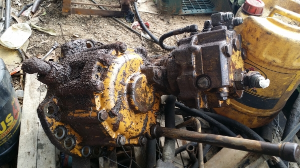 ขายด่วน มอเตอร์สวิง KOMATSU PC120-3