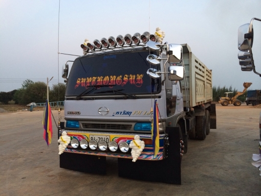 ขายด่วนสิบล้อสองเพลาดั้ม1Jสมอเงิน 210แรงเดิมบางสวยสดแน่นอน ขายด่วนสิบล้อสองเพลาดั้ม1Jสมอเงิน 210แรงเดิมบางสวยสดแน่นอน