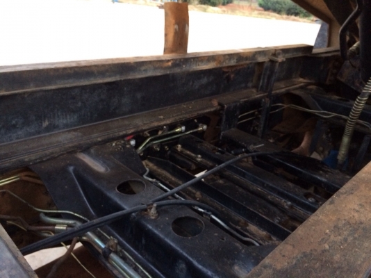 ขายด่วนสิบล้อสองเพลาดั้ม1Jสมอเงิน 210แรงเดิมบางสวยสดแน่นอน ขายด่วนสิบล้อสองเพลาดั้ม1Jสมอเงิน 210แรงเดิมบางสวยสดแน่นอน