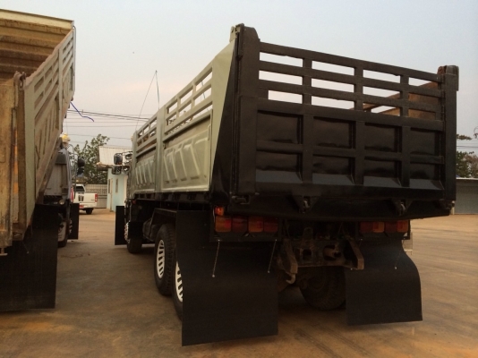 ขายด่วนสิบล้อสองเพลาดั้ม1Jสมอเงิน 210แรงเดิมบางสวยสดแน่นอน ขายด่วนสิบล้อสองเพลาดั้ม1Jสมอเงิน 210แรงเดิมบางสวยสดแน่นอน