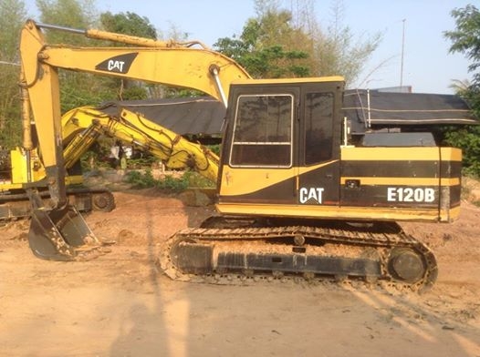 ขาย แบ็คโฮ CAT E120B(มี VDO) **ขายด่วนนนน**
