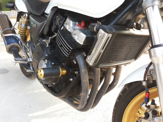 CB400 version S คาวบูไฟฟ้า ปลั๊กแดง สภาพกิ๊บ CB400 version S คาวบูไฟฟ้า ปลั๊กแดง สภาพกิ๊บ