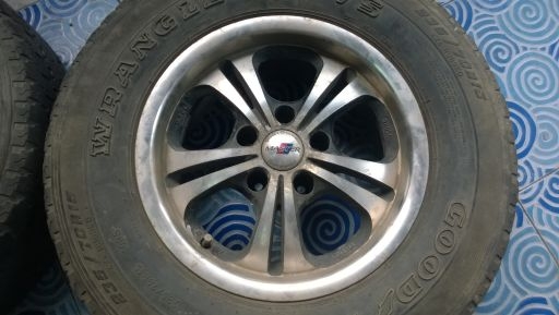 ล้อแม็กกะบะToyota ขอบ 15-5-114.3 พร้อมยางถูกๆ3,200 บาท ล้อแม็กกะบะToyota ขอบ 15-5-114.3 พร้อมยางถูกๆ3,200 บาท