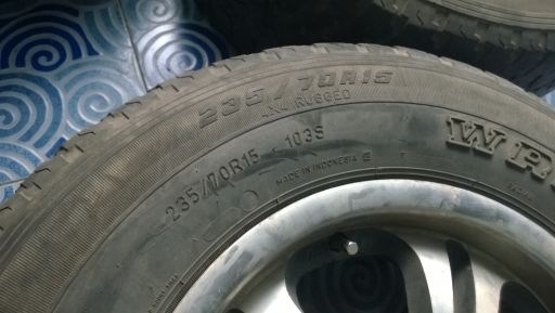 ล้อแม็กกะบะToyota ขอบ 15-5-114.3 พร้อมยางถูกๆ3,200 บาท ล้อแม็กกะบะToyota ขอบ 15-5-114.3 พร้อมยางถูกๆ3,200 บาท