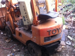 ขายถูกรถตักเล็ก 1 คิว