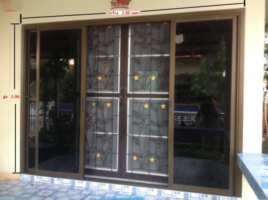 ขายประตูกระจกบานเลื่อนพร้อมเหล็กดัดและมุ้งลวด ถูกๆ ( คุณ ต้อย อยุธยา จองแล้ว )