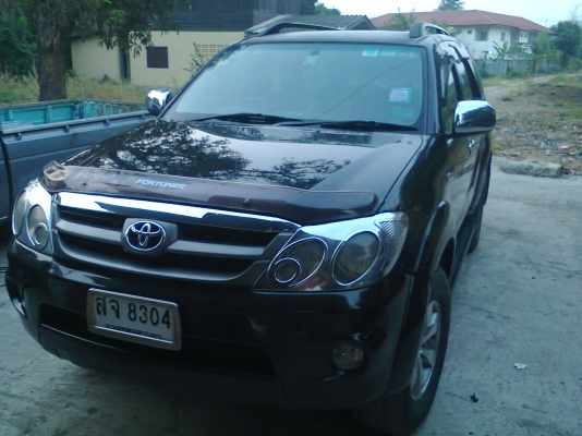 ขายดาวน์ ฟอร์จูนเนอร์ 2.7 A/T-4 ปี 06 ราคา 50,000 บาทครับ เปลี่ยนสัญญา รับรถกลับบ้านเลยครับ