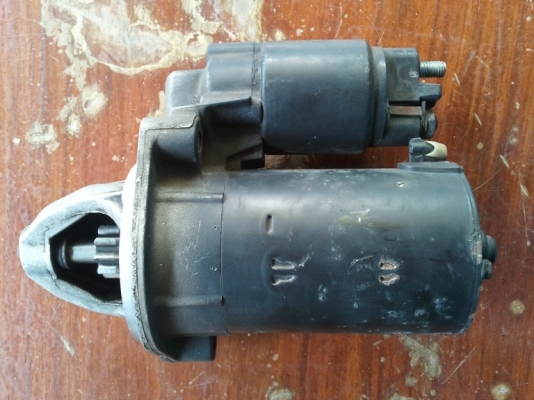 ขายไดชาร์ต 90 แอมป์ และ ไดสตาร์ท Benz C 220 รุ่นแรก ของเดิมติดเครื่อง ขายไดชาร์ต 90 แอมป์ และ ไดสตาร์ท Benz C 220 รุ่นแรก ของเดิมติดเครื่อง