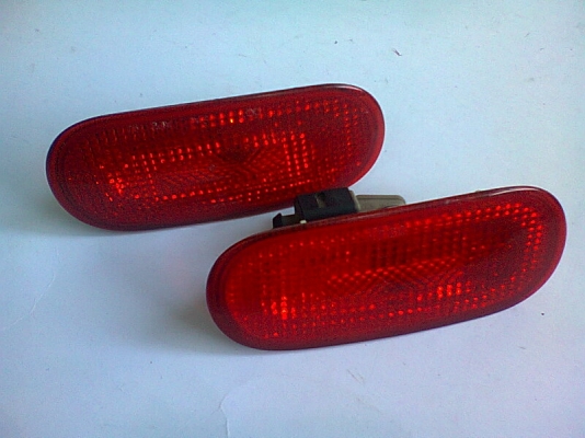 ไฟหรี่ติดท้ายรถยนต์ ไฟหรี่ติดท้ายรถยนต์