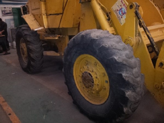 920 # 41J3231 : รถตักล้อยาง นำเข้า by กุ้ง:TOS:0813062283