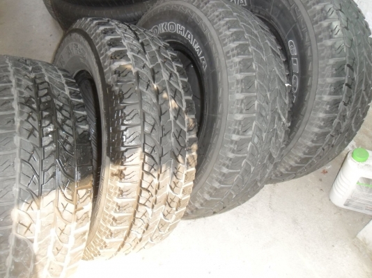 ยาง YOKOHAMA 265/70R16ปี4409 สวยๆ 4 เส้น ราคา 3800 บาท ยาง YOKOHAMA 265/70R16ปี4409 สวยๆ 4 เส้น ราคา 3800 บาท