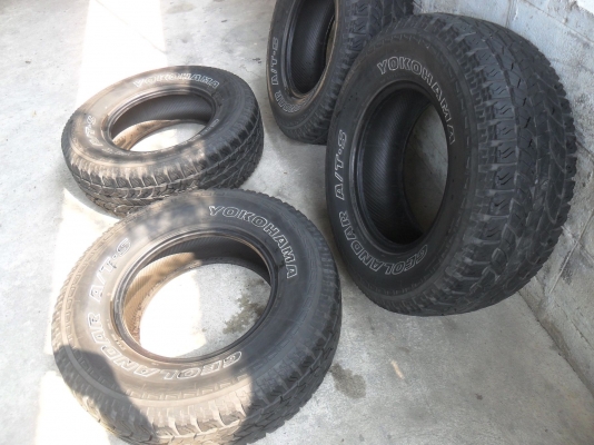 ยาง YOKOHAMA 265/70R16ปี4409 สวยๆ 4 เส้น ราคา 3800 บาท ยาง YOKOHAMA 265/70R16ปี4409 สวยๆ 4 เส้น ราคา 3800 บาท