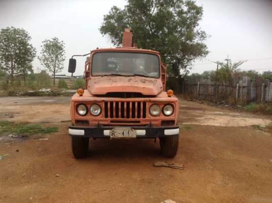 รถ 6 ล้อ ติดเครน 3 ตัน