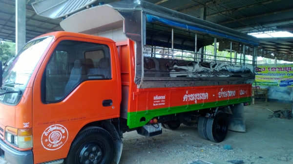 ขายด่วน ISUZU  NKR 110 แรงห้างแท้สวยมาก ๆ พร้อมใช้