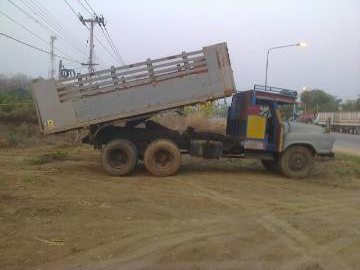 ขายสิบล้อดัมพ์หน้ายาว เครื่อง EH700 -168 แรง ช่วงล่างเดิมๆ 1 เพลาทะเบียนพร้อม