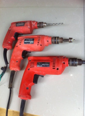 สว่านไฟฟ้า Maktec 3ตัว สภาพใหม่มาก ราคาถูกๆครับ