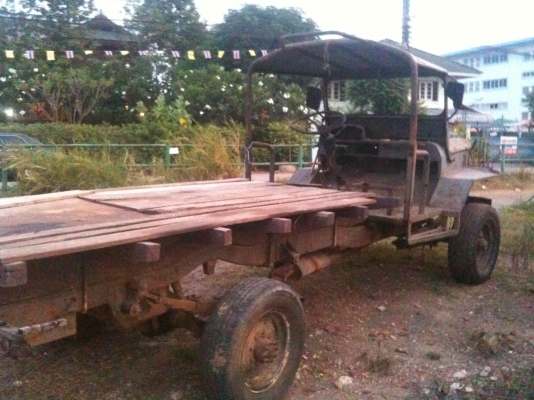 International 4x4 ขับซ้าย ตามรูป ไม่มีเครื่องเกียร์และทะเบียน International 4x4 ขับซ้าย ตามรูป ไม่มีเครื่องเกียร์และทะเบียน