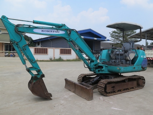รถขุด KOMATSU PC30-7 นำเข้า มือสองจากญี่ปุ่นแท้ๆ