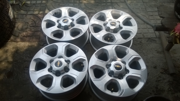 ขายล้อ chave ขอบ 16 ป้ายแดง 4,000 T. 080-6260417