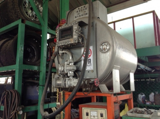 ++++ ขายถังน้ำมันสำรองนำเข้าญีุ่ปุ่น ปริมาณ  320  ลิตร  ระบบดิจิตอล สแตนเลส  +++