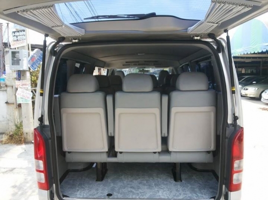 รถตู้ Toyota hiace เครื่อง2.5d4d รถสภาพสวยจัด เหมือนใหม่ ราคาถูกด่วนจัดไฟแนนซ์ได้เลย