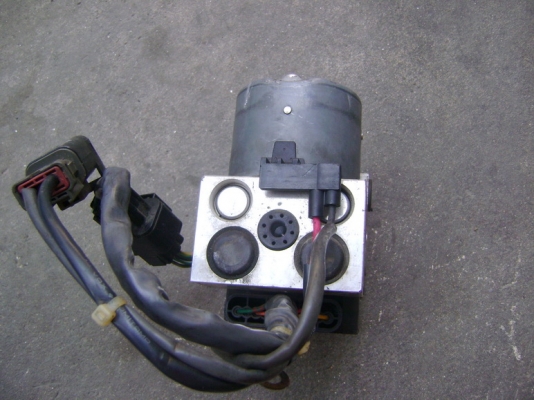 ปั้ม ABS มิตซู Evo 4