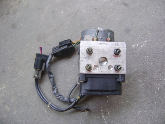 ปั้ม ABS มิตซู Evo 4