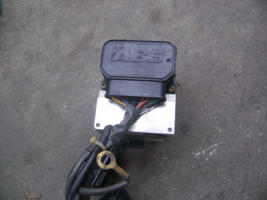 ปั้ม ABS มิตซู Evo 4