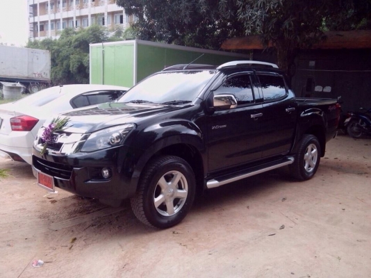 ขายรถกระบะ ราคาดาวน์เพื่อใครสนใจ ยี่ห้อ isuzu รุ่น V-cross ขายรถกระบะ ราคาดาวน์เพื่อใครสนใจ ยี่ห้อ isuzu รุ่น V-cross