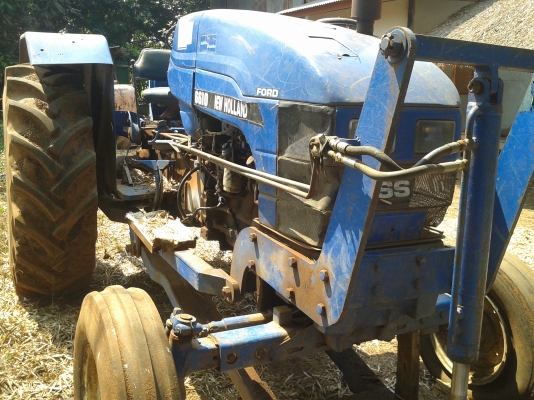 ขายแทรกเตอร์ฟอร์ด นิวฮอนแลน 6610  AT สวยๆแน่นครับ