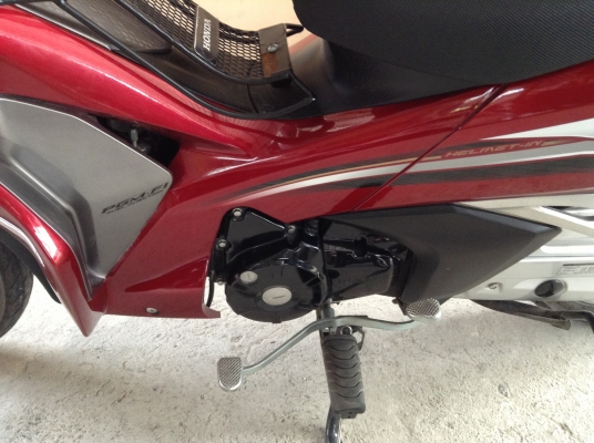 ขาย!!! เวฟ125ไอ ตัวใหม่ สต๊าทมือ ใหม่กริ๊บ ปี56 รถเครื่องดีคับ ทะเบียนครบ ภาษีไม่หมด