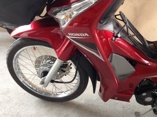 ขาย!!! เวฟ125ไอ ตัวใหม่ สต๊าทมือ ใหม่กริ๊บ ปี56 รถเครื่องดีคับ ทะเบียนครบ ภาษีไม่หมด