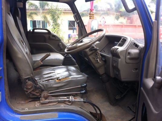 ขายหกล้อดัมพ์ Isuzu NPR เครื่อง 120 แรง ฝาดำ รถห้าง กระบะดัมพ์ ทะเบียนพร้อม