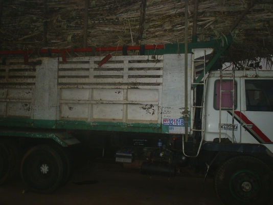 ต้องการขายคุณหลงสิบล้อสองเพลา ขายเอ