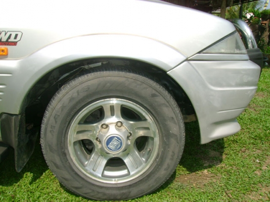 BENZ SSANYONG MUSSO 4 WD 602 EL AUTO LPG มือเดียวออกห้าง BENZ SSANYONG MUSSO 4 WD 602 EL AUTO LPG มือเดียวออกห้าง