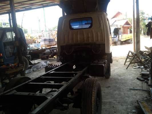 รถบรรทุก ISUZU