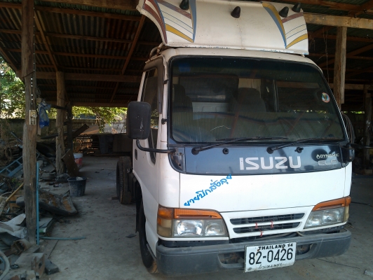 รถบรรทุก ISUZU