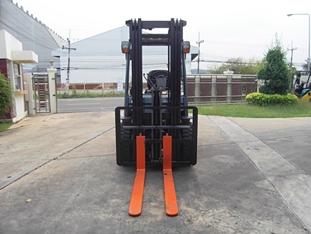 จำหน่ายรถ Forklift TOYOTA 52-8FD25