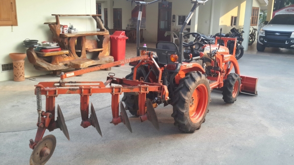 ขาย Kubota B2420 สนใจติดต่อ 089-9619849