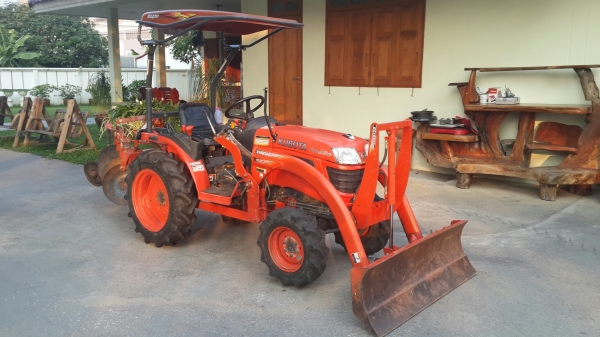 ขาย Kubota B2420 สนใจติดต่อ 089-9619849