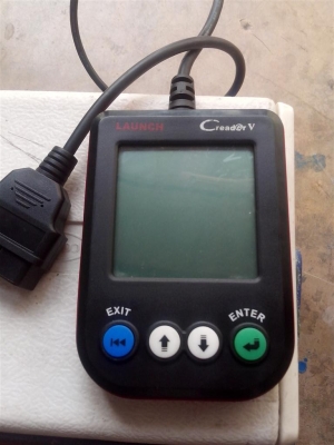 ขายเครื่องวิเคาระห์ปัญหารถยนต์ ดับไฟโชว์ Launch Creader V OBDII Scanner มือสอง