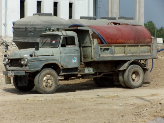 ขายรถหกล้อ Isuzu ดั้มพ์หัวยาว เครื่อง 6BG1 เฟืองท้าย FUSO