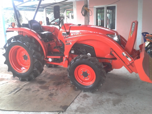 ขายรถไถคูโบต้า KUBOTA L 3608 (4WD) พร้อมใบมีดคานบน ขายรถไถคูโบต้า KUBOTA L 3608 (4WD) พร้อมใบมีดคานบน